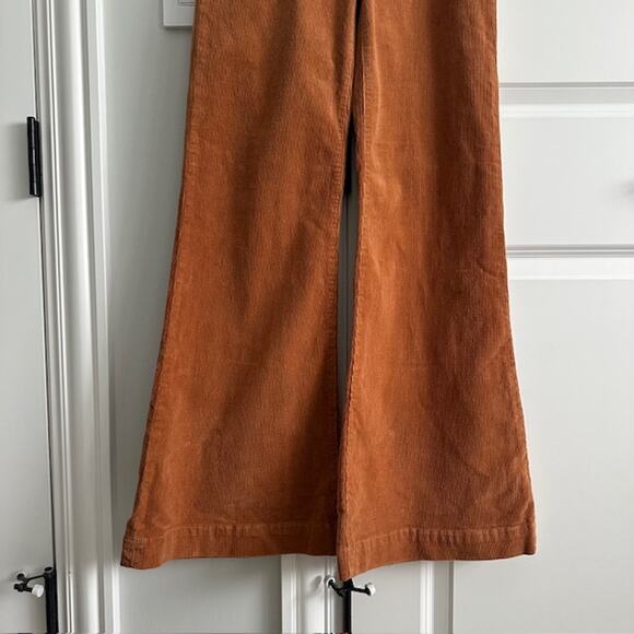 Rolla's NWT Eastcoast Flare High Rise Corduroy Pants Size: 28 Color: Tan - Picture 5 of 12